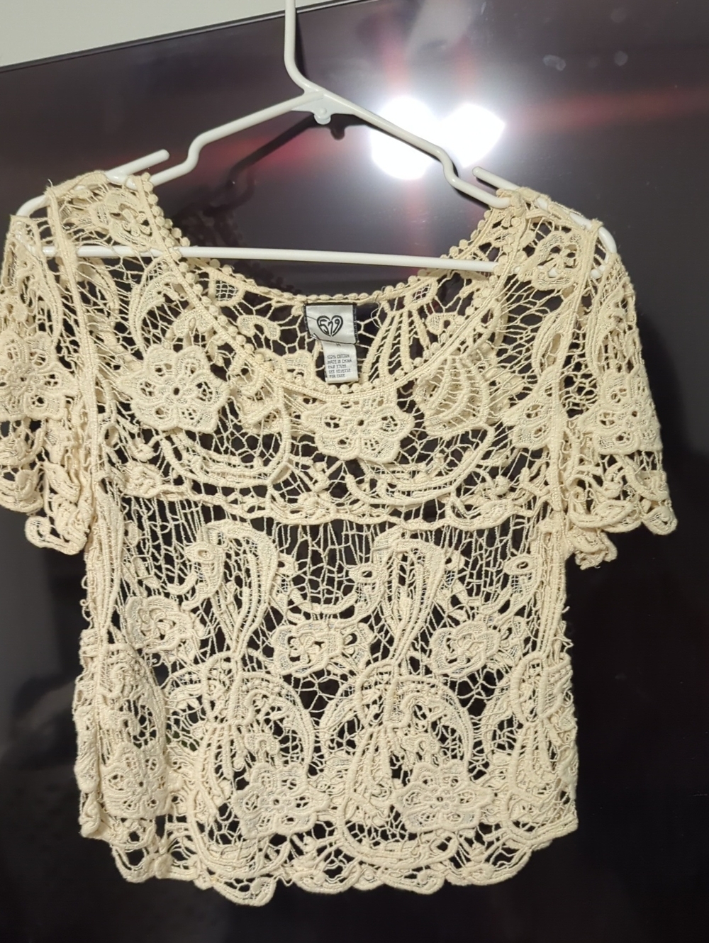 579 Cream Crochet Lace Crop Top